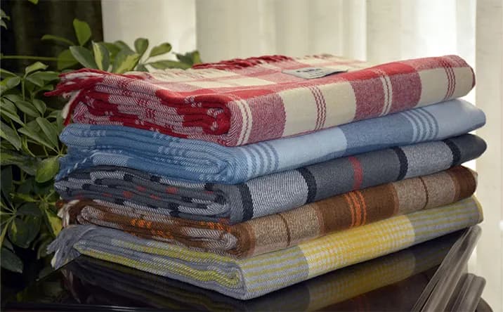 خرید پتو مسافرتی چهارخونه + فروش عمده